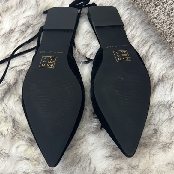WHO WHAT WEARE Suede Black Lace Up Flats - Picture 3 of 11